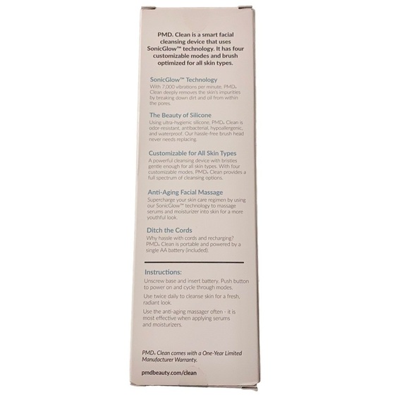 ✨ Host Pick! ✨ PMD Clean Smart Facial Cleansing Device - Picture 4 of 7